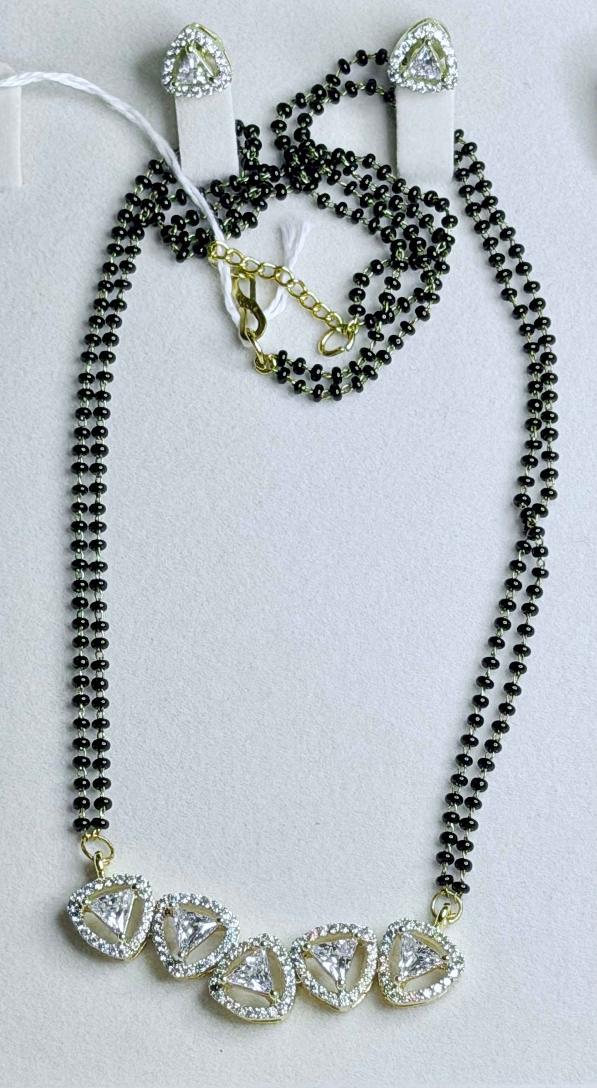 Black beads diamond replica set triangle