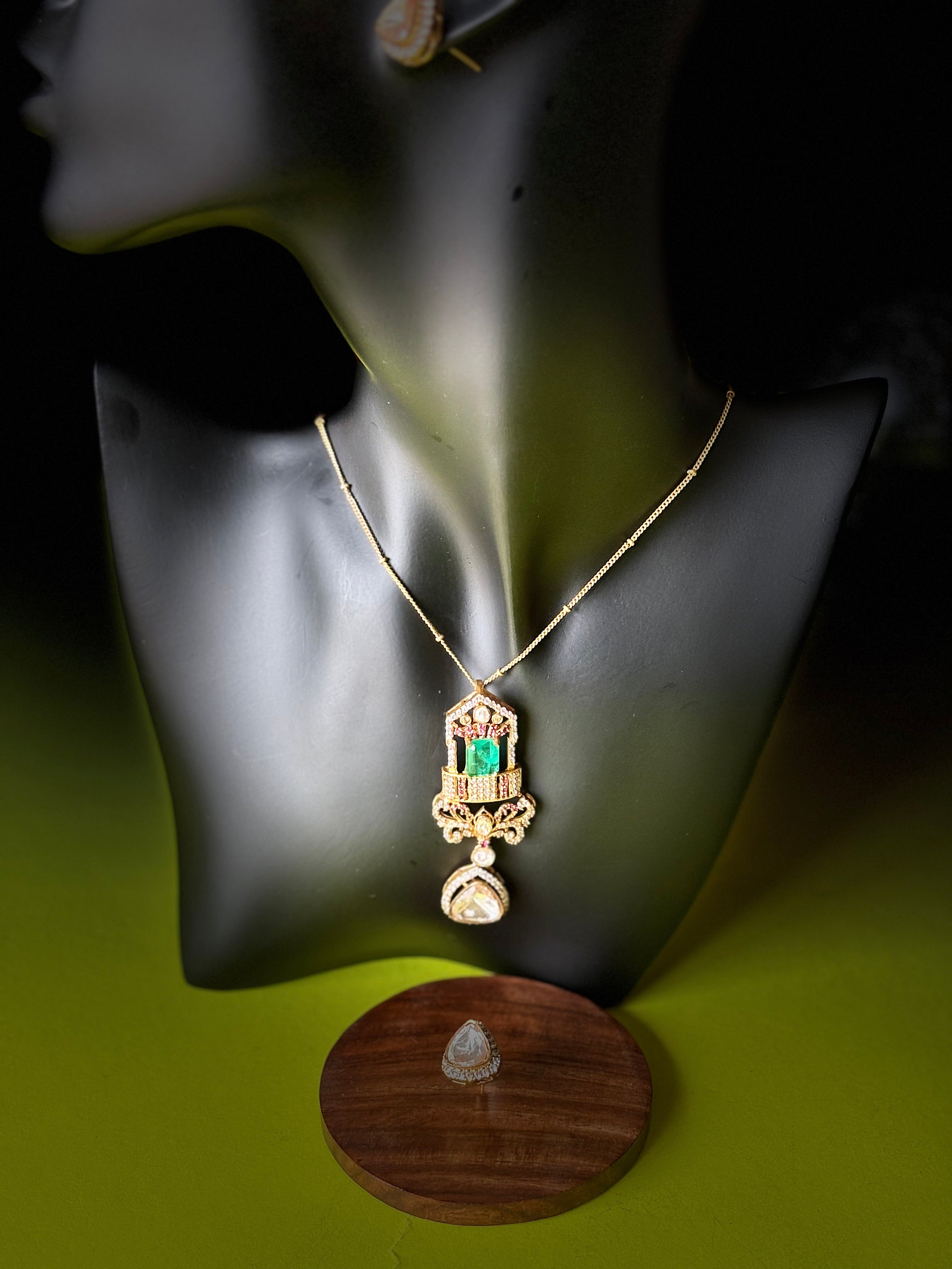 Mossanaite Pendent set