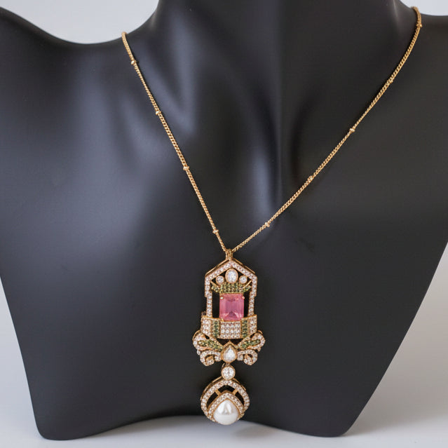 Mossanaite Pendent set