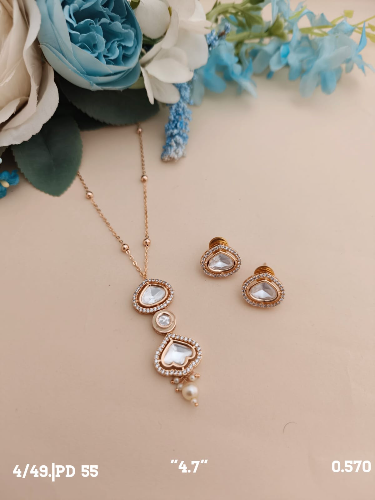 Chain 3 Triangle Gold with White Set with Pearl - PD-55