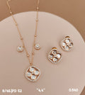 1 Step Chain Gold with White Set - PD-52