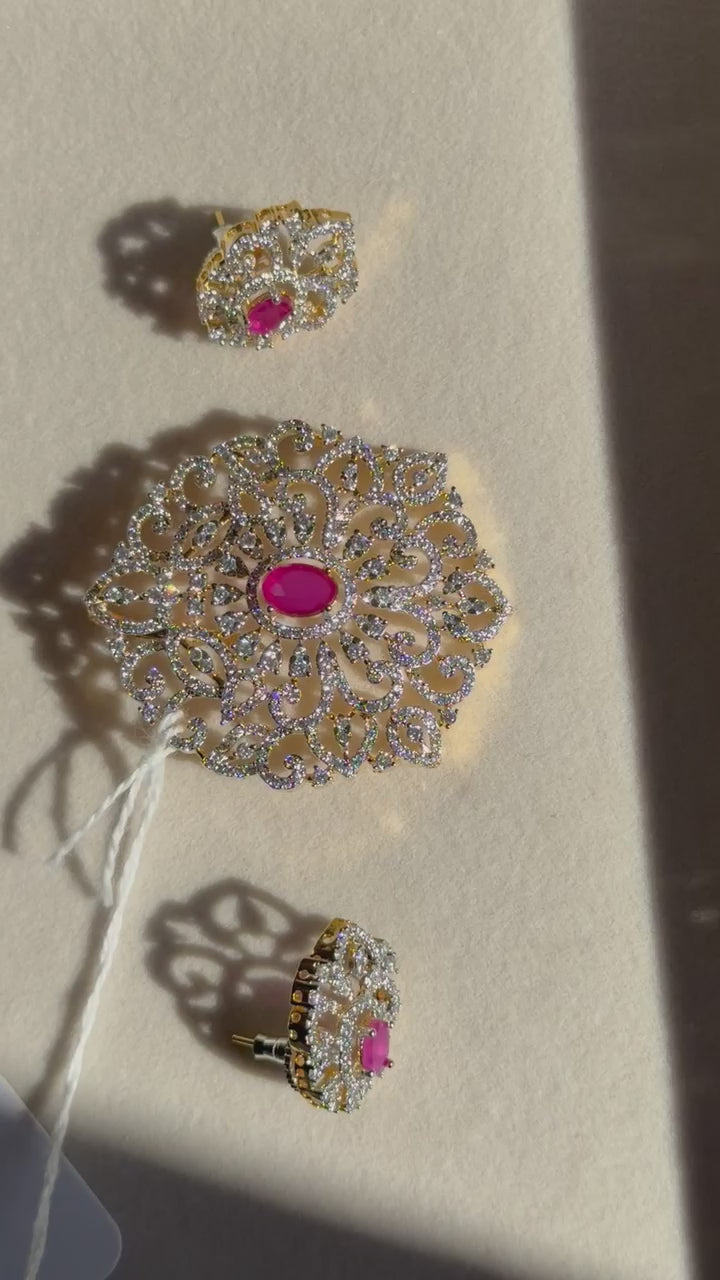 Diamond look pendant set
